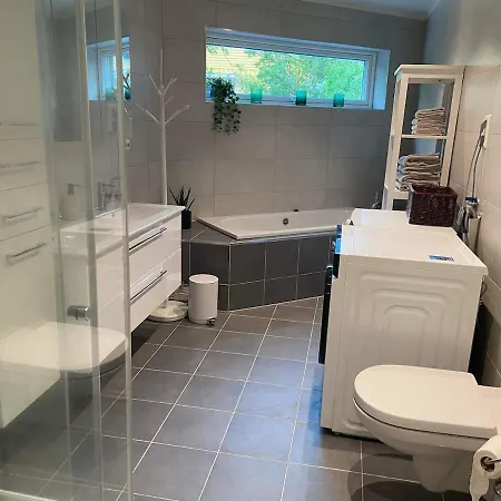 度假居 Cozy At The 特罗姆瑟