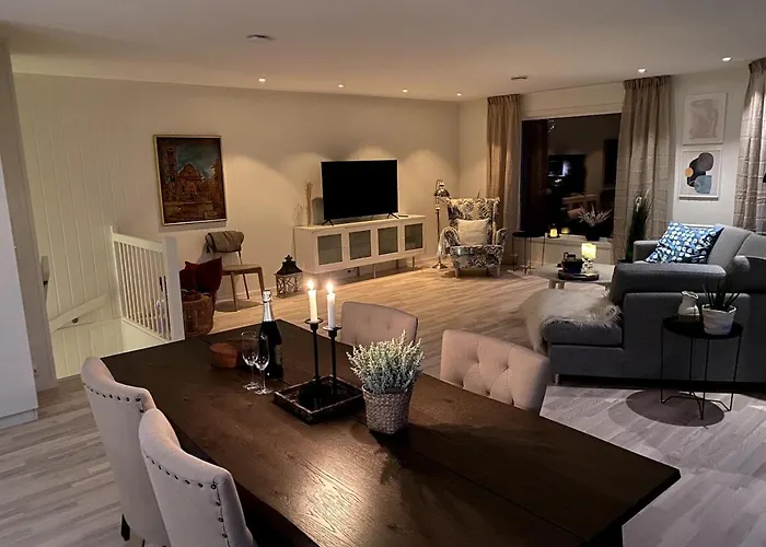 度假居 Cozy At The 特罗姆瑟